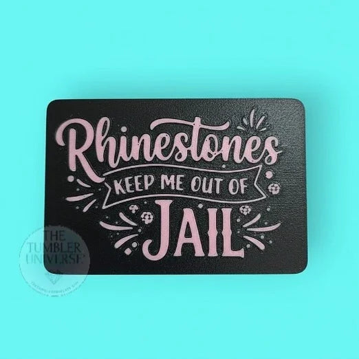 pink text on a turquoise background
